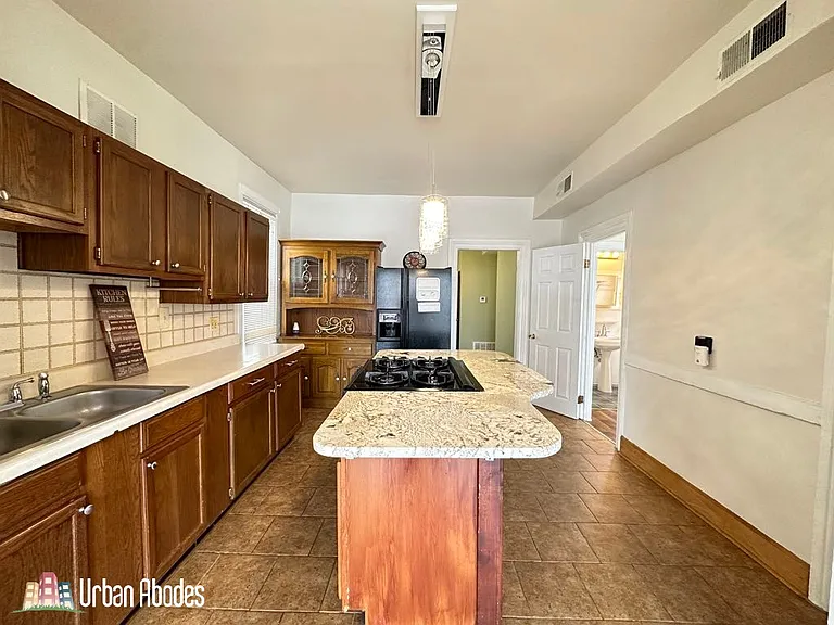 1456 W Augusta Blvd #2FA — Photo 2
