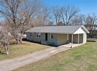 3 Lee St SW, Cave Spring, GA 30124