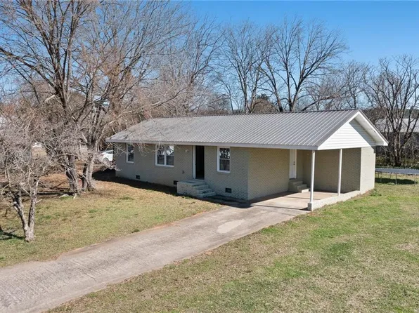 3 Lee St SW, Cave Spring, GA 30124