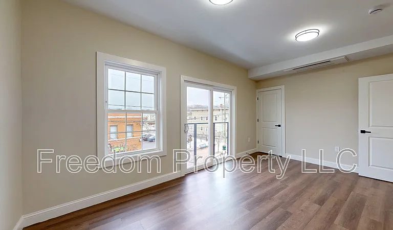 130 Center St #2 — Photo 10