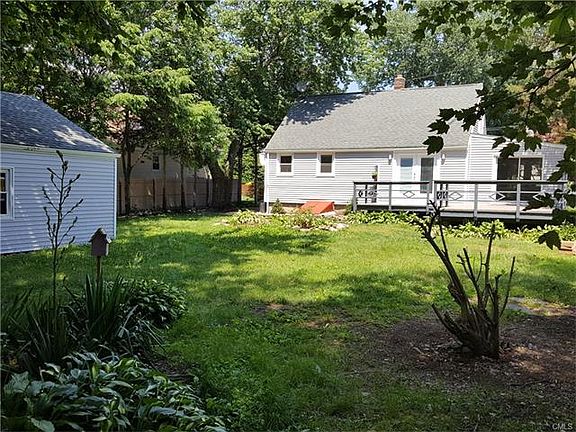 5th image of 59 Glenwood Ave