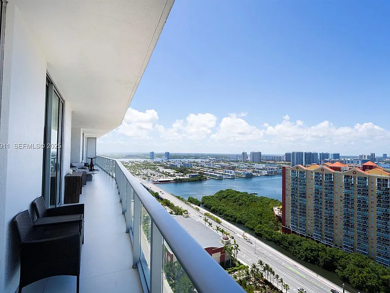 330 Sunny Isles Blvd #5-UPH03 — Photo 6