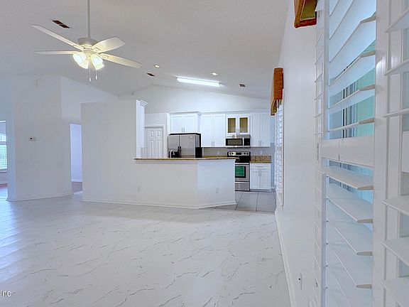 5th image of 8581 SHUTER Court