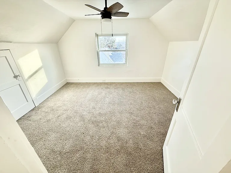 2413 Milburn St — Photo 11