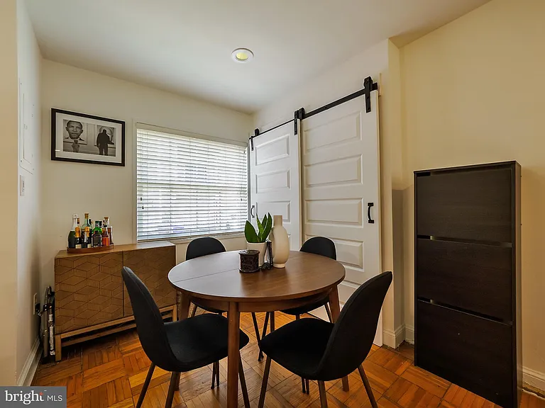 1608 W Abingdon Dr #102 — Photo 12