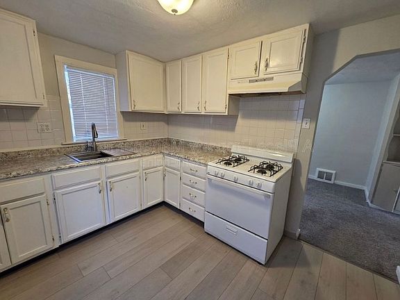4th image of 336 La Motte Ln