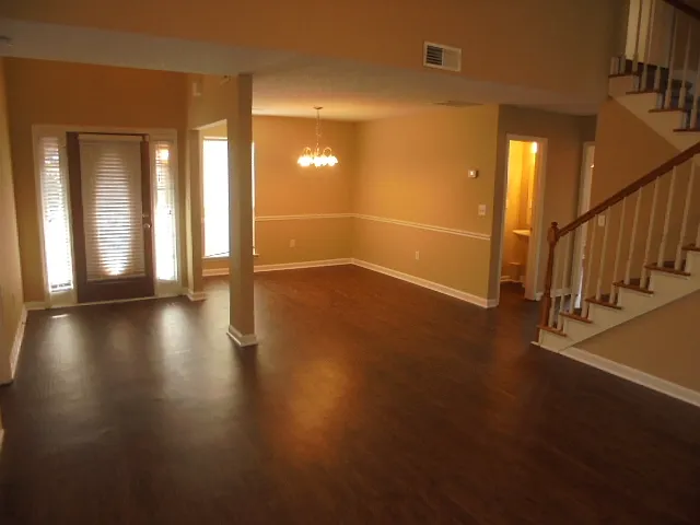 Building Photo - 92 Mosswood Ct