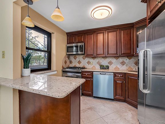 5th image of 44 Terrace Circle #1D