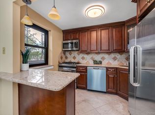 44 Terrace Circle #1D, Great Neck, NY 11021