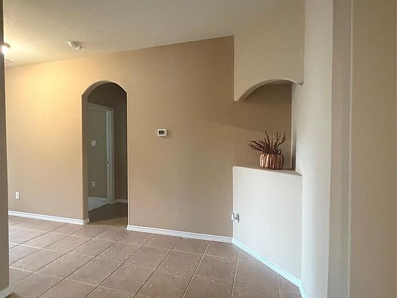 3rd image of 1092 Shadow Glenn Dr