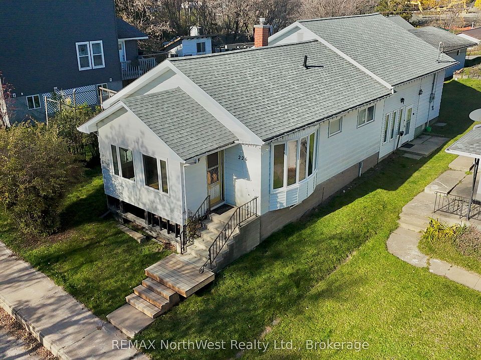 1st image of 226 4th St N