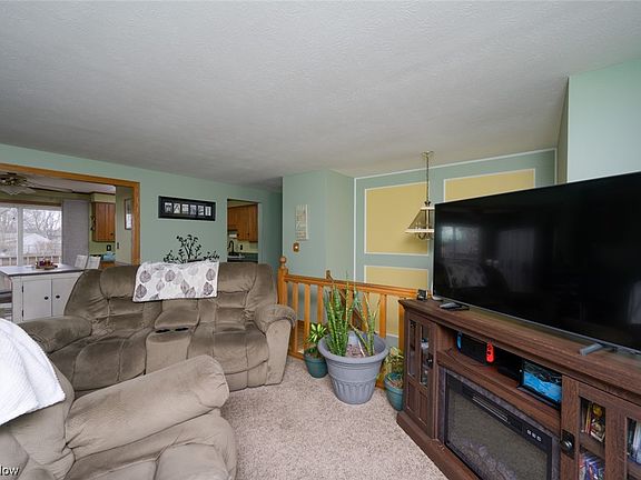 5th image of 4081 Woodside Dr NW