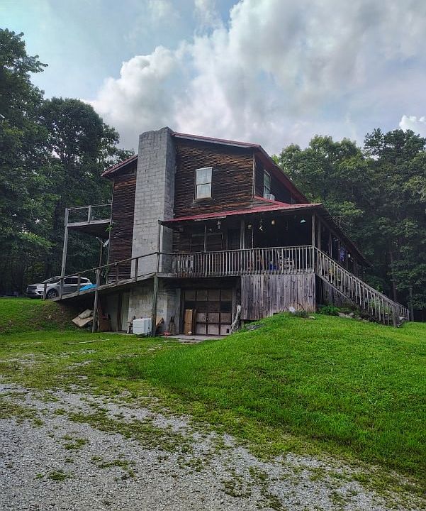 1st image of 2211 Shady Cove Rd