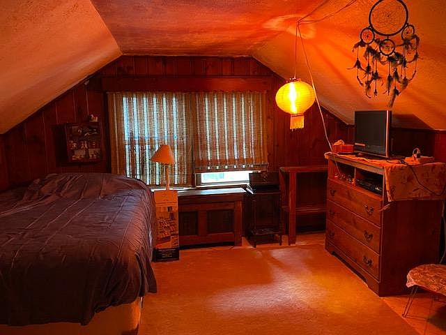 Tv, DVD player, small stereo, futures, etc.