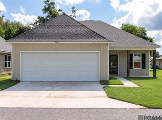 1401 Ravier Ln, Sunshine, LA 70780