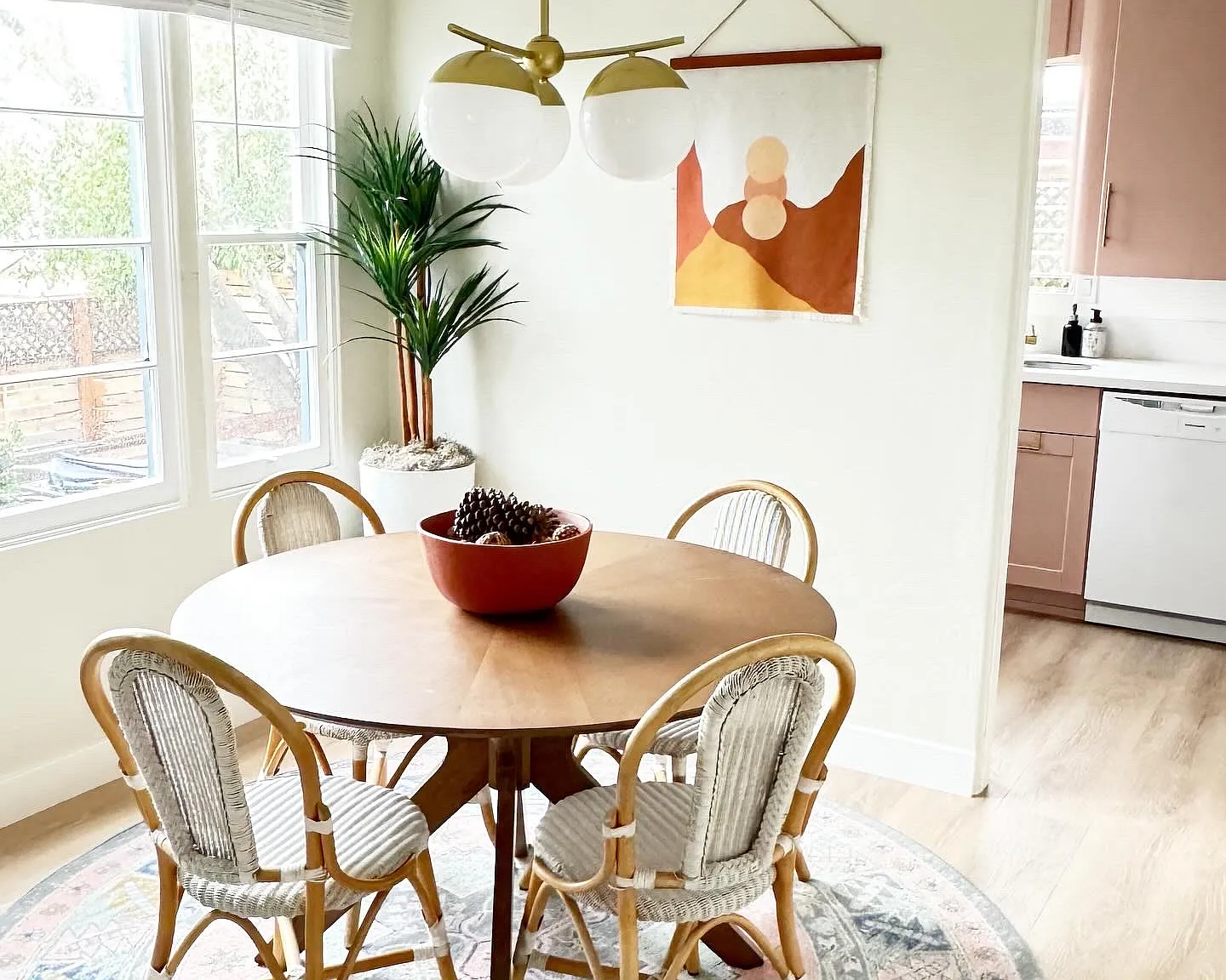 2 bed, 750 sqft, $4,288 — Photo 1