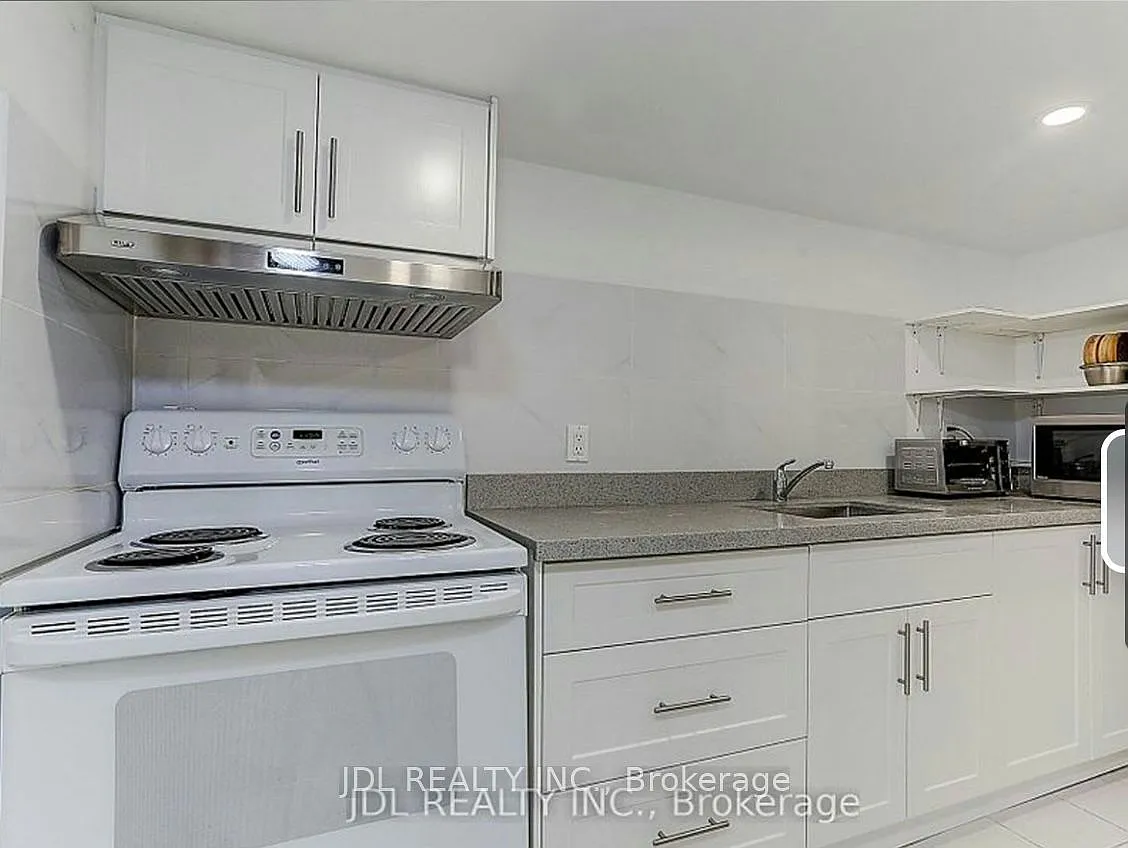1 bed, $1,098 — Photo 4