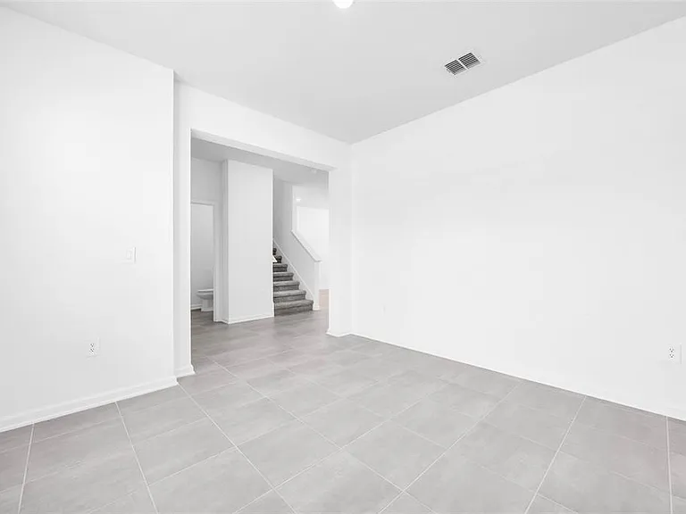 5577 Fiona Ln — Photo 8