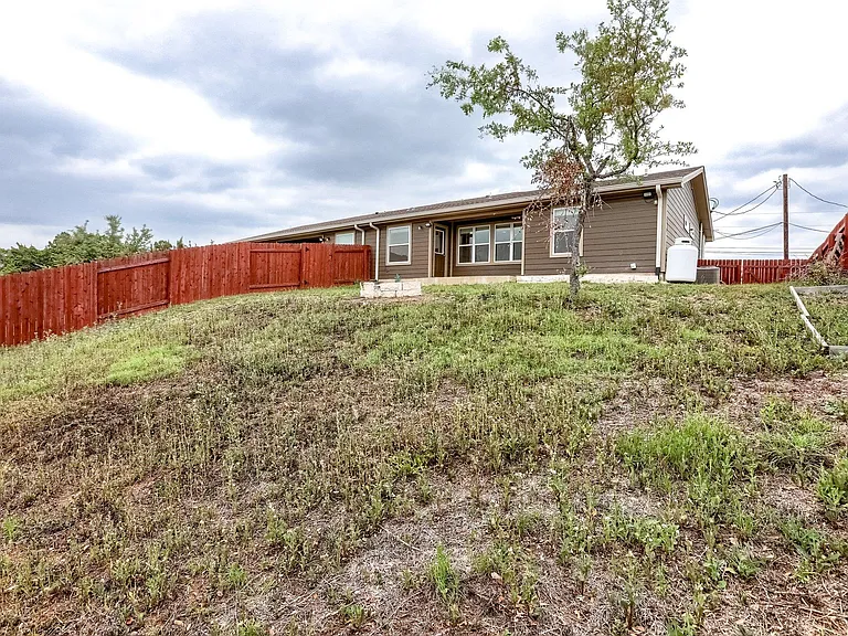 20111 Travis Dr #B — Photo 25