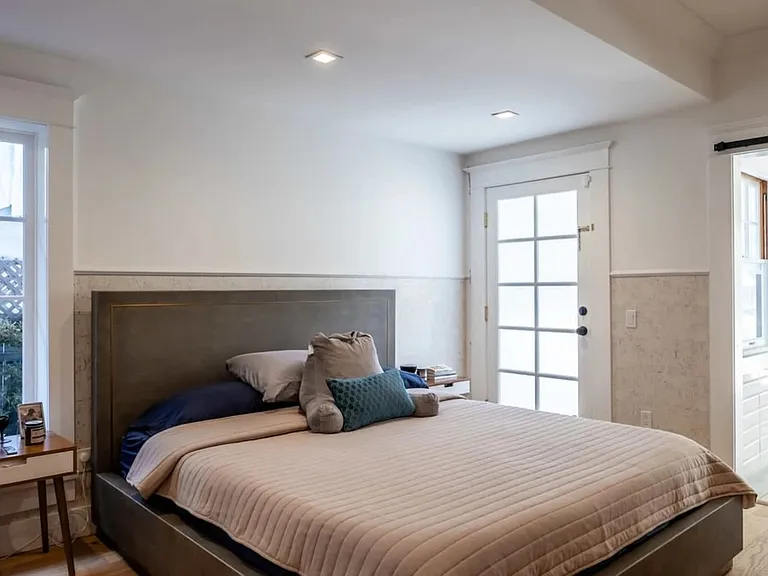 1524 N Sierra Bonita Ave — Photo 14