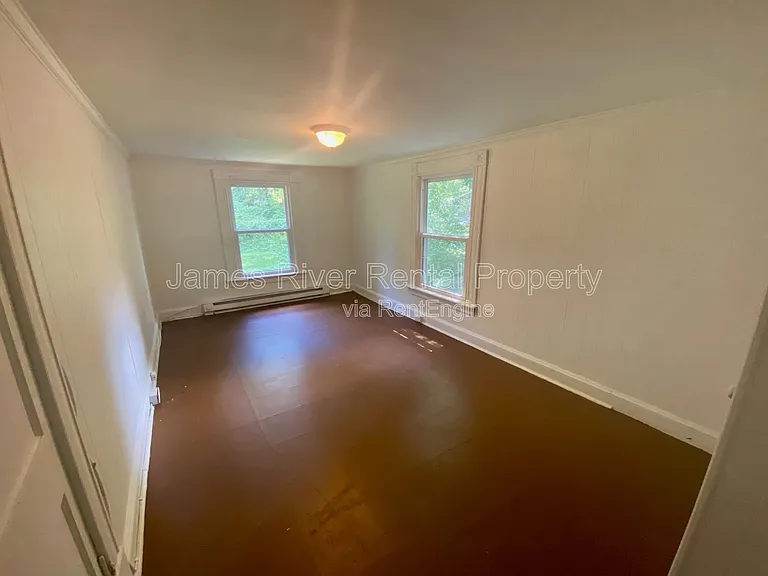 710 Grady St #B — Photo 7
