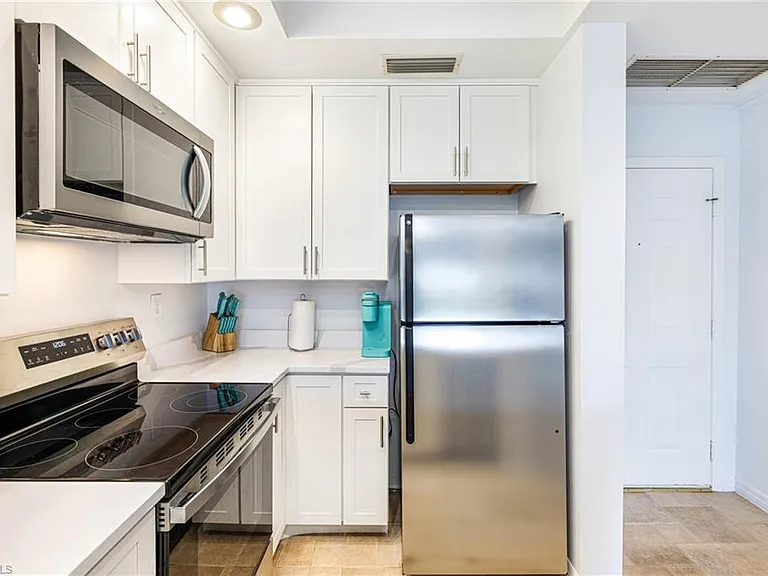3320 Olympic Dr #125 — Photo 7