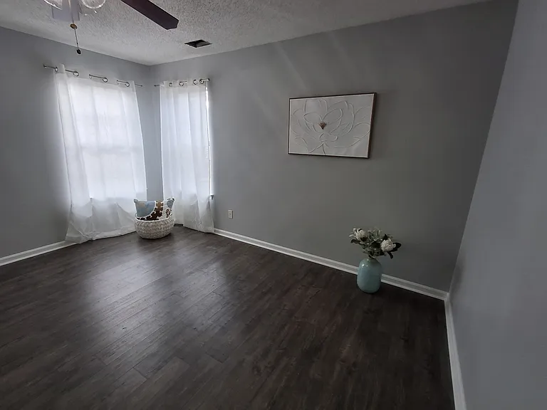 4735 Southgate Pkwy — Photo 8