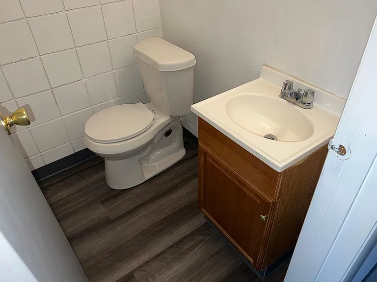 227 W Cooper St — Photo 13