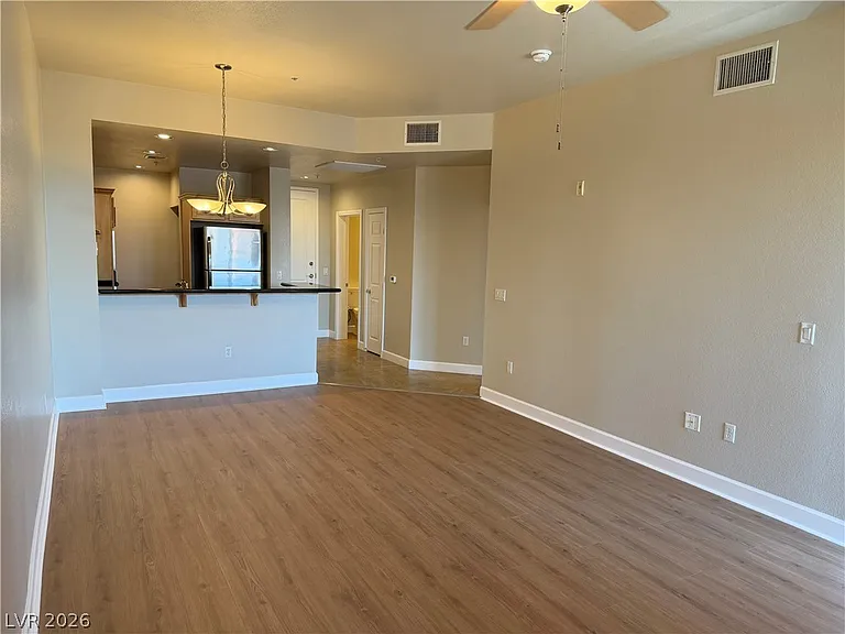 55 E Agate Ave #409 — Photo 5
