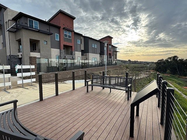 1st image of 470 Caliper Way