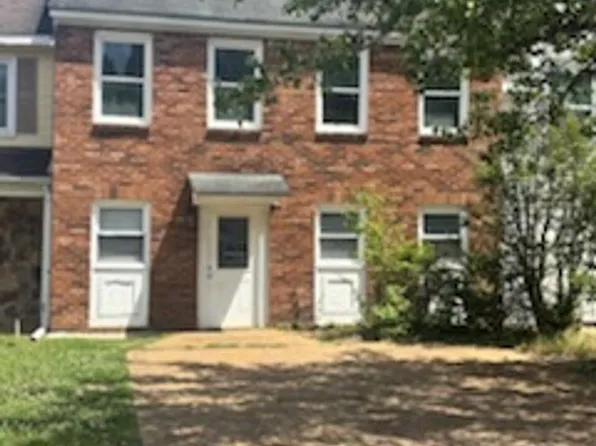 352 Brookwood Lake Pl, Jackson, MS 39272