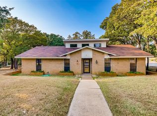 2 Royal Oaks Blvd, Hickory Creek, TX 75065
