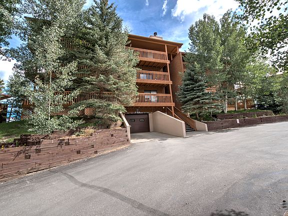 Exterior/Garage entrance