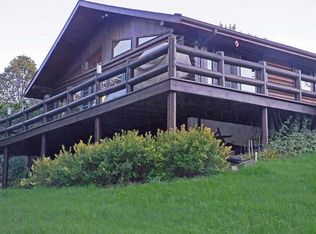 31 Tanager Ln, Galena, IL 61036