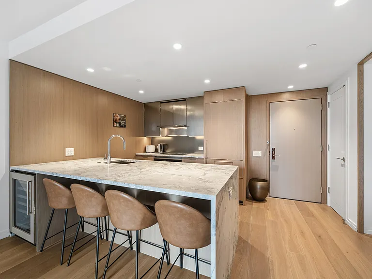 111 W 56th St #37L — Photo 5