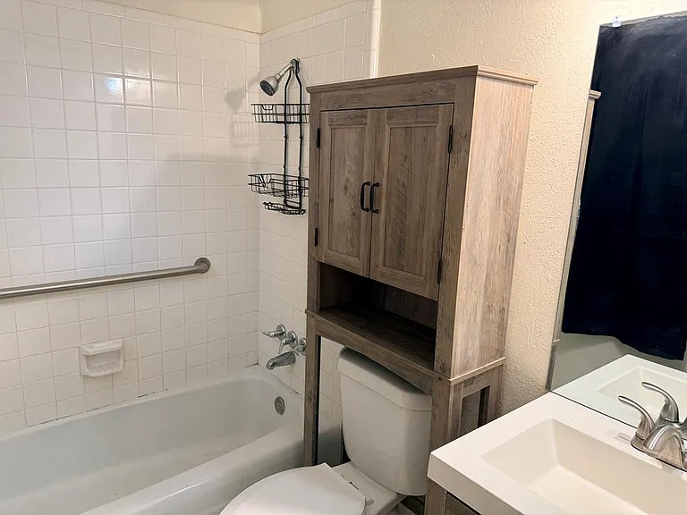 4425 Humble Ave — Photo 15