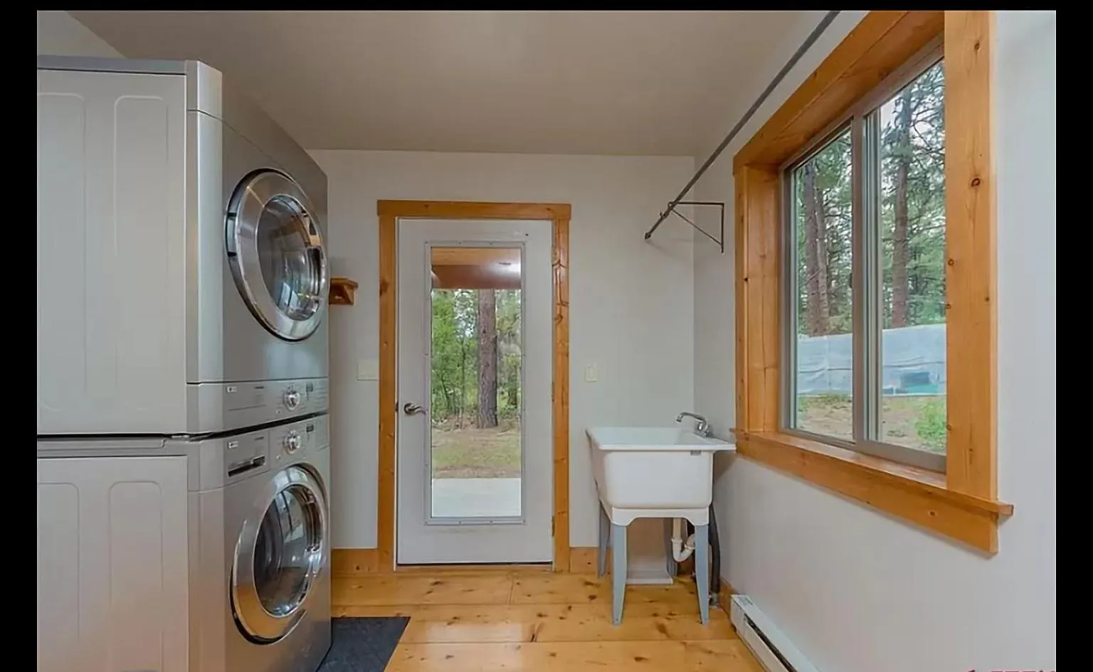 1 bed, 1400 sqft, $2,000 — Photo 2