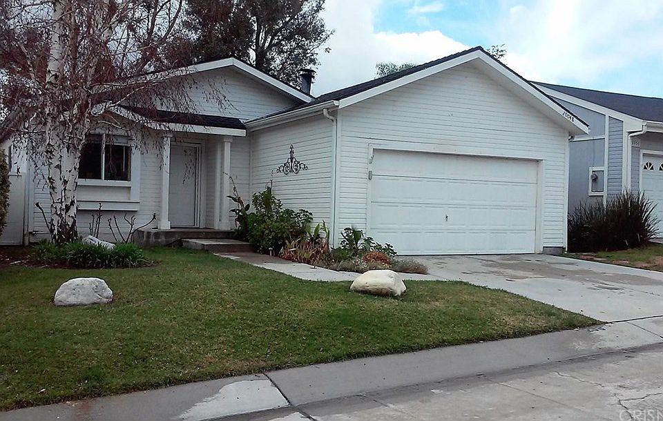 1st image of 20048 Crestview Dr