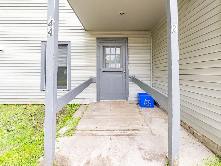 44 North Champlain St — Photo 12