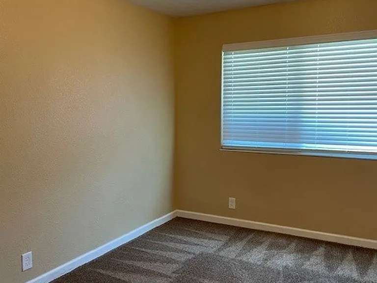 17677 Kram Ct — Photo 15