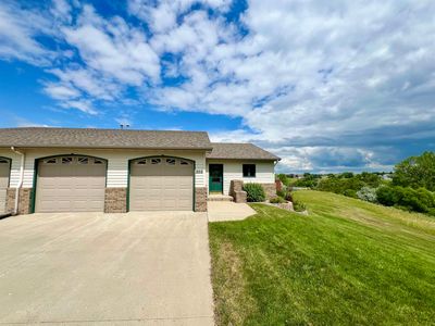 200 28th Ave SE, Minot, ND, 58701