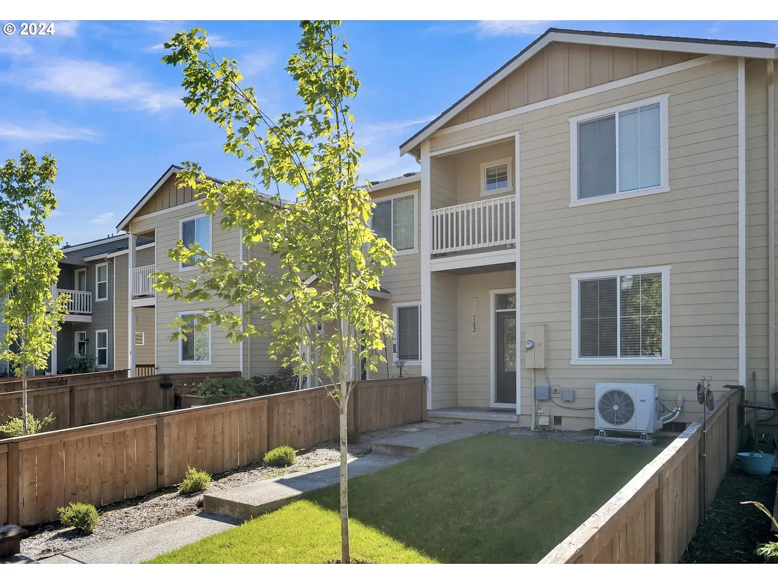 7142 NE 155th Pl photo 1