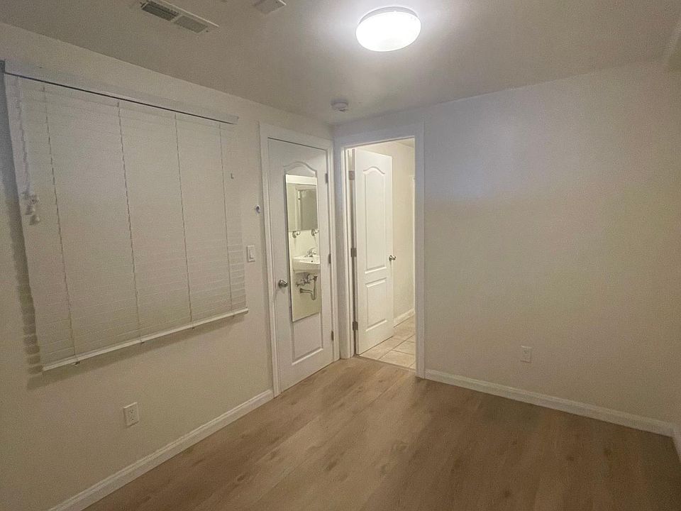 2nd image of 37 Stanley St
