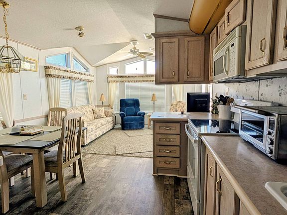 4th image of 37251 Chancey Rd #119