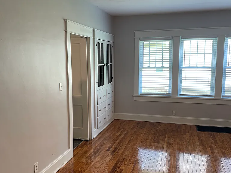405 E 2nd St #123 — Photo 16
