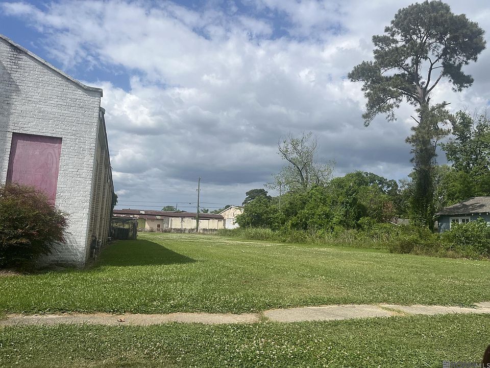 1st image of 11 Oswego St