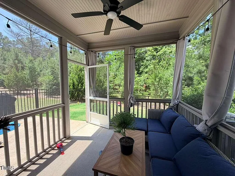 2222 Bohan Ct — Photo 17