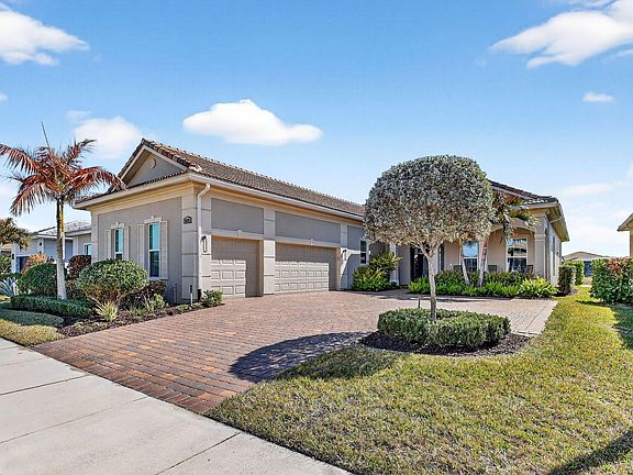 3rd image of 8639 SW Flutto Way