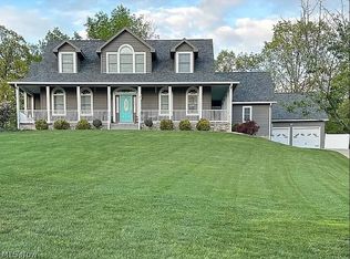 519 Lewis Pointe Dr, Vincent, OH 45784