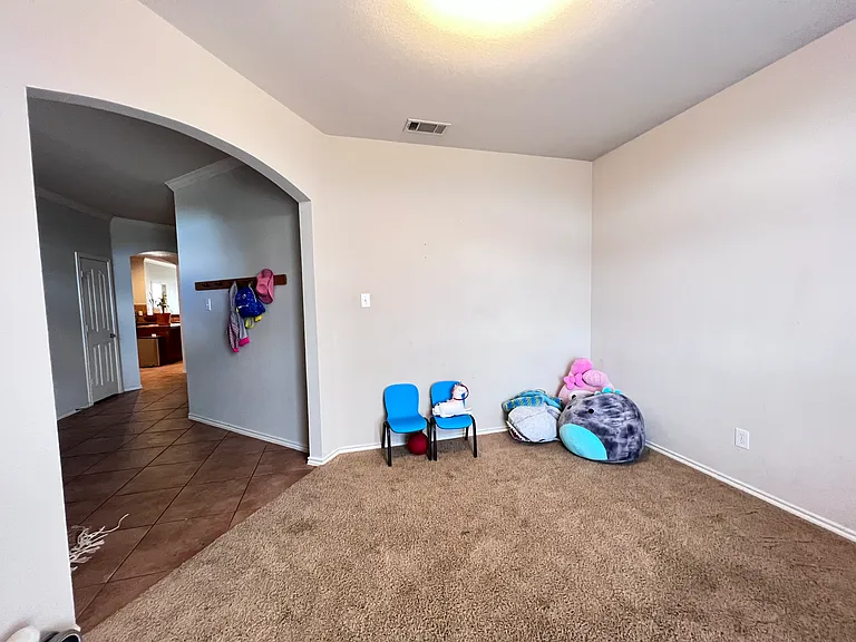 6441 Payton Dr — Photo 28